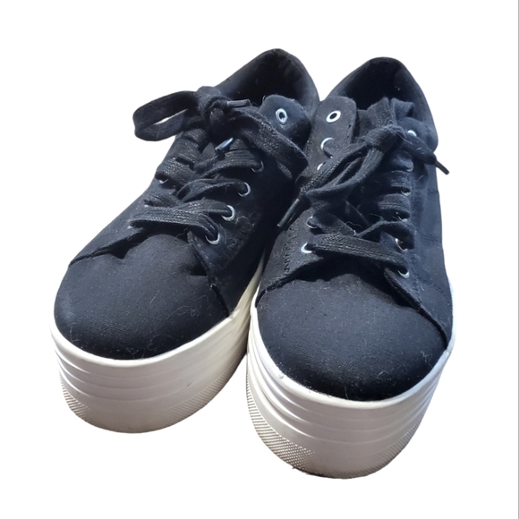 Forever 21 Black Canvas platform sneakers. Size 7 US. - Picture 3 of 9